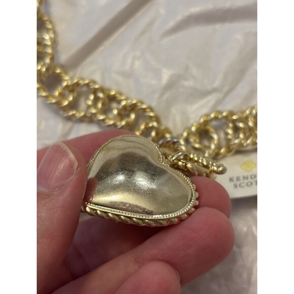 KENDRA SCOTT Haisley Heart Gold Statement Necklace Blush Mother-of-Pearl NWT - Picture 9 of 10